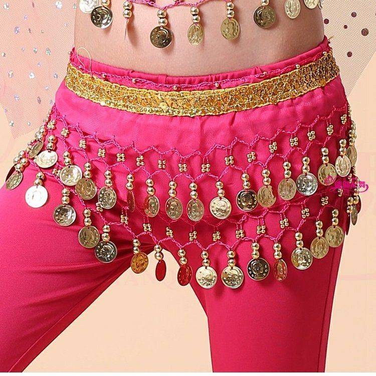 A 52-dollar waist chain in the red Phnom Penh
